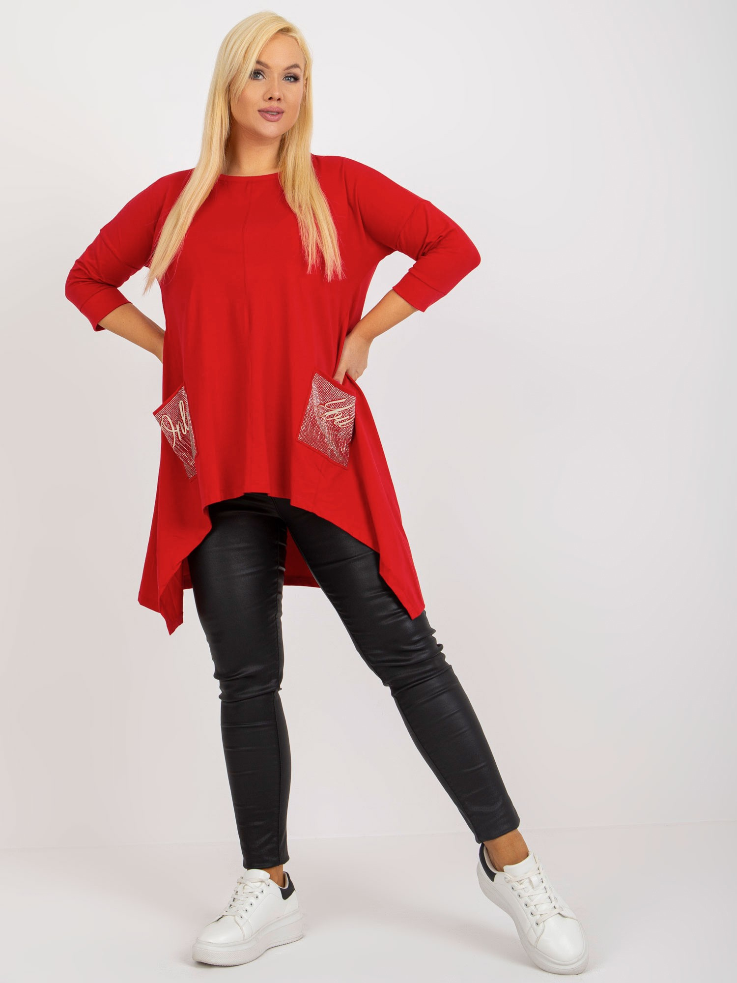 Beżowa długa bluzka plus size z aplikacją z dżetów