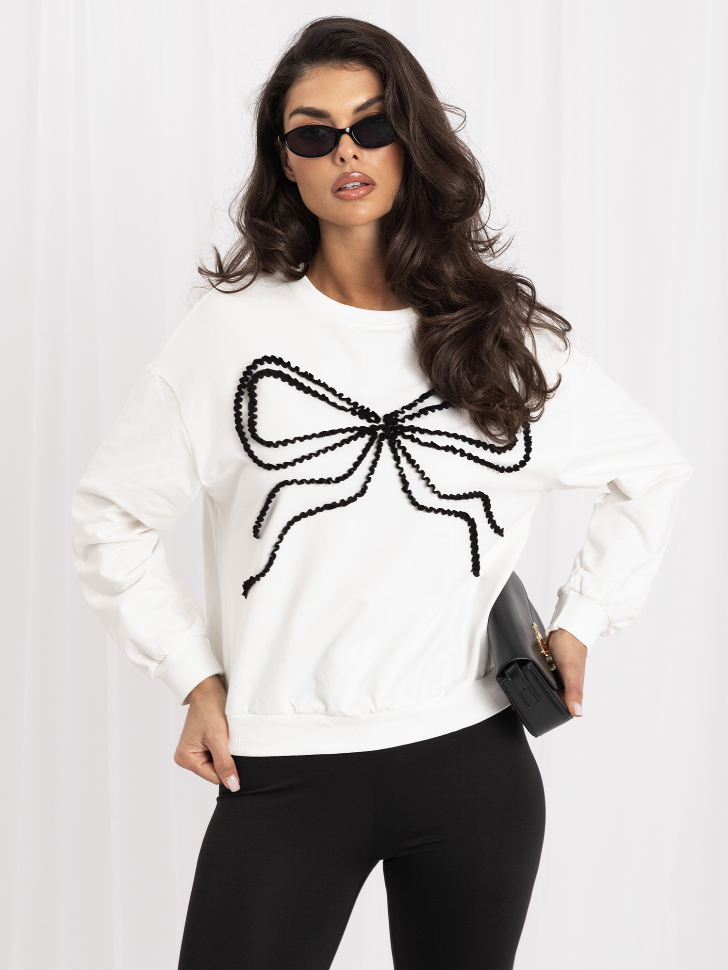 Ecru  elegancka bluza z dużą kokardą
