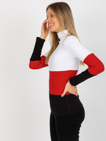 Hurtownia Ecru-czerwona prążkowana bluzka basic z golfem