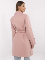Brudnoróżowy damski płaszcz z wiązanym paskiem