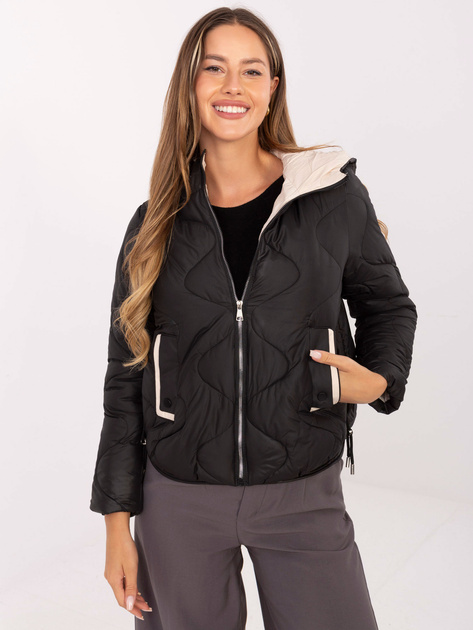 Czarna przejściowa kurtka z kieszeniami