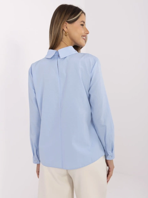 Jasnoniebieska elegancka koszula z kołnierzykiem