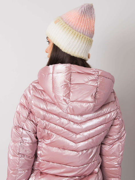 Zielono-brzoskwiniowa czapka beanie ombre