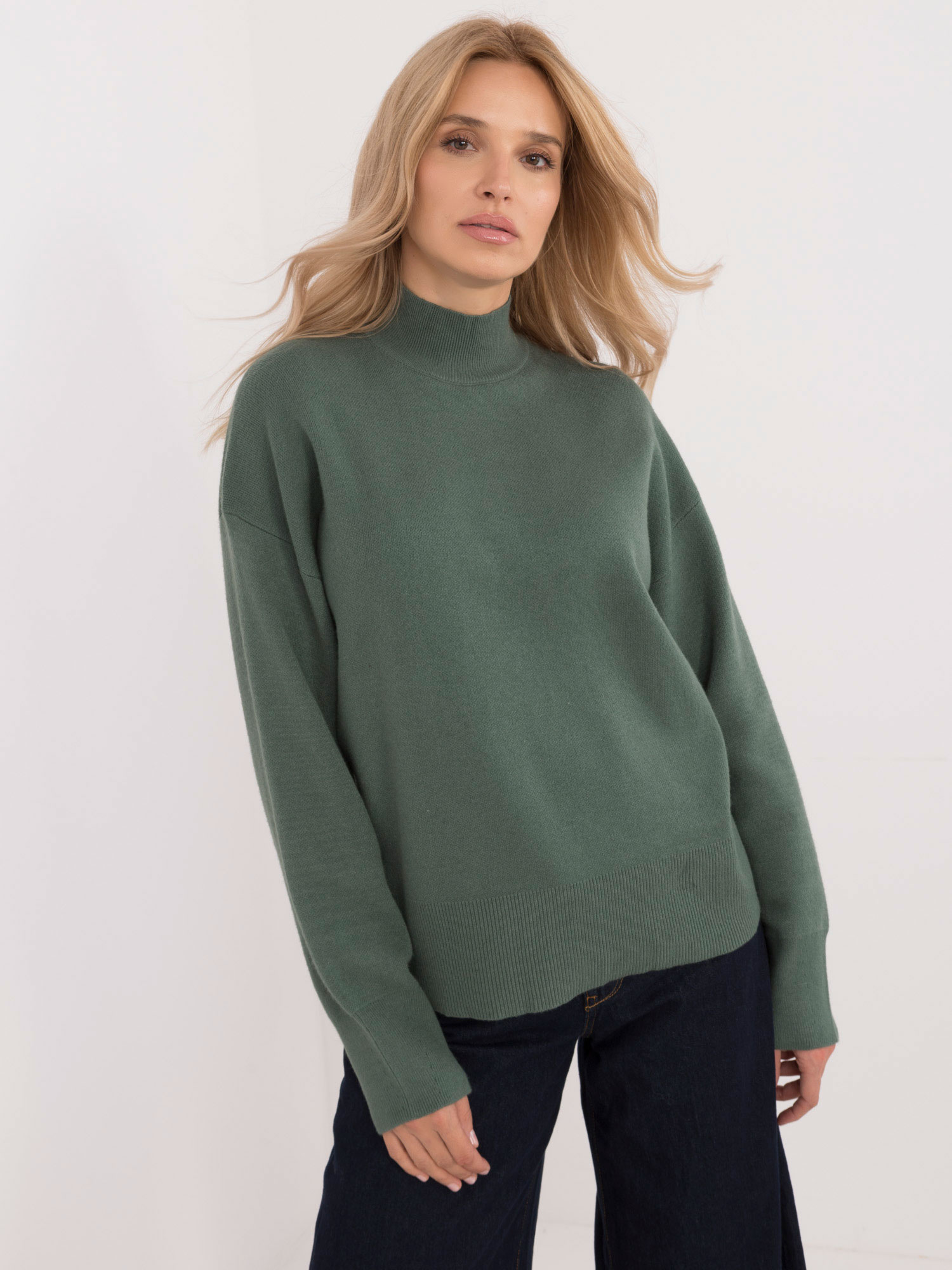 Sweter ciemny zielony