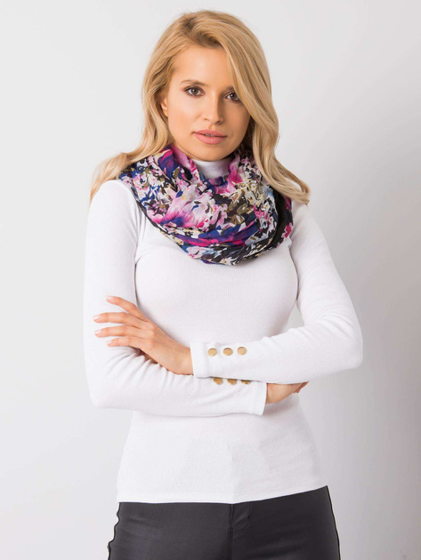 Czarna chusta w kwiaty