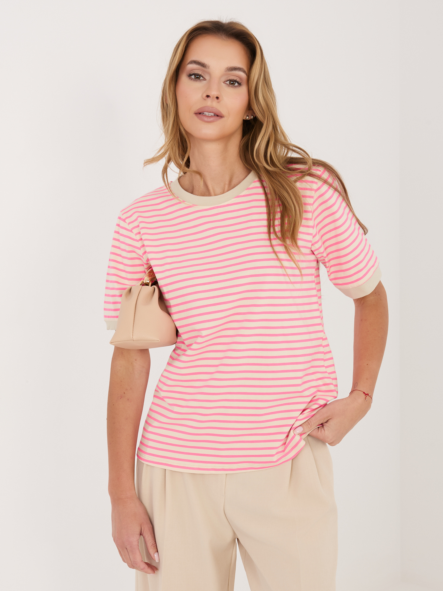 Fluo różowo-beżowy bawełniany t-shirt w paski RUE PARIS 