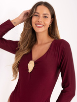 Bordowe body z ozdobnym elementem 