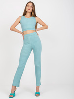 Miętowy prążkowany komplet casualowy na lato