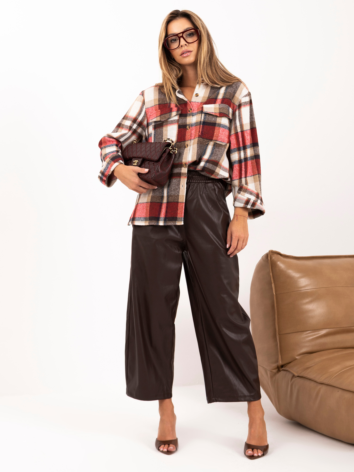 Czerwona flanelowa koszula oversize w kratę