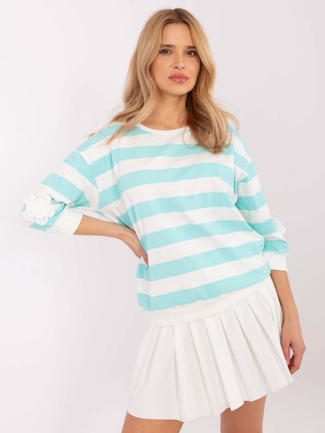 Hurtownia Miętowo-ecru bluzka z kwiatami na rękawach