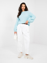 Pastelowy niebieski sweter oversize z okrągłym dekoltem