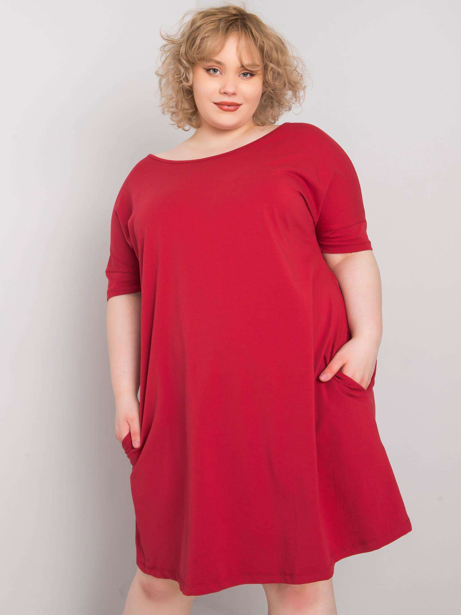 Bordowa sukienka plus size Bellamy