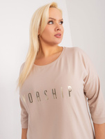 Hurtownia Beżowa bluzka plus size z napisem 