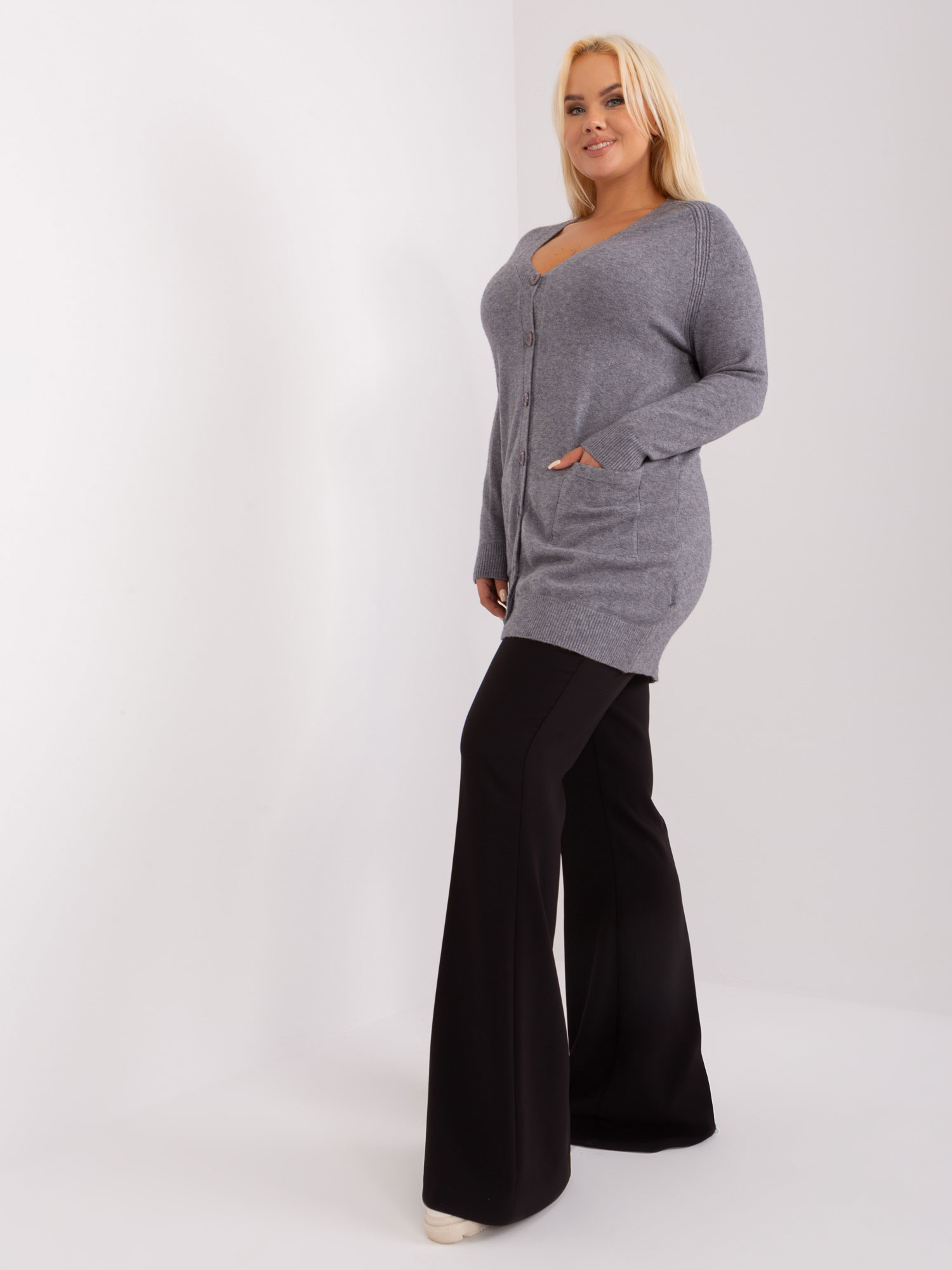 Ciemnoszary damski kardigan plus size z kieszeniami