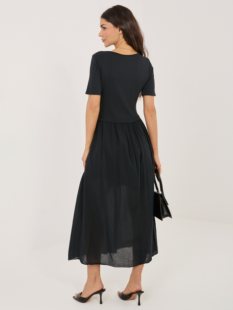 Czarna rozkloszowana sukienka z bawełny