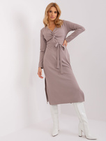 Hurt Ciemnobeżowa sukienka koktajlowa z paskiem