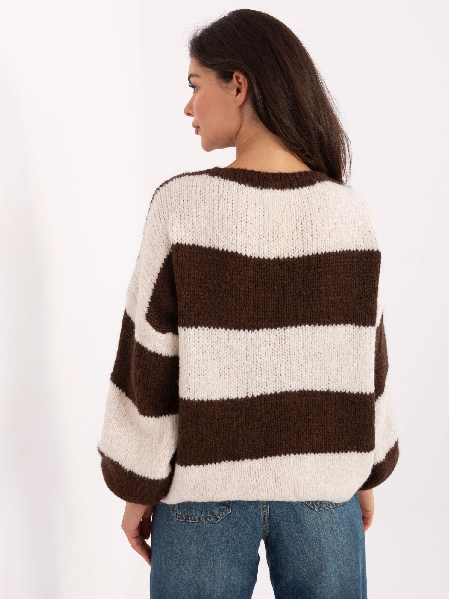 Ecru-brązowy sweter oversize z wiązaniem RUE PARIS 