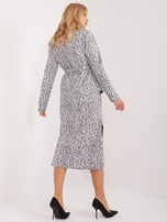 Hurt light gray elegant set with a blazer and belt.