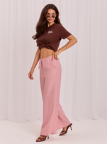 Dirty pink summer trousers made of viscose.