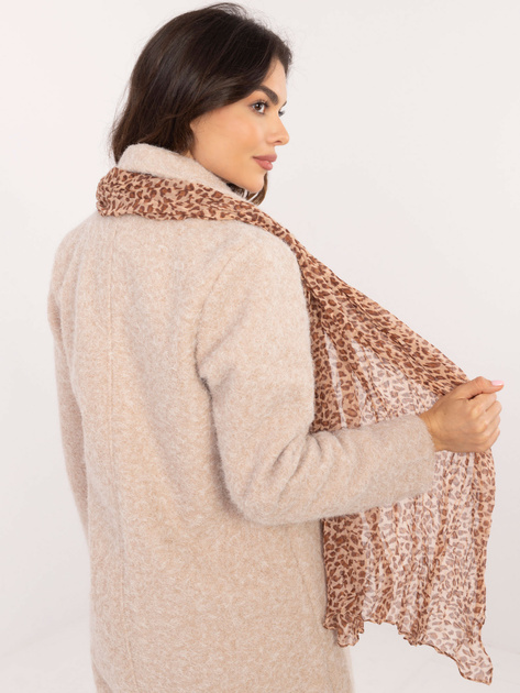 Hurtownia Camelowo-jasnobrązowa chusta z printem