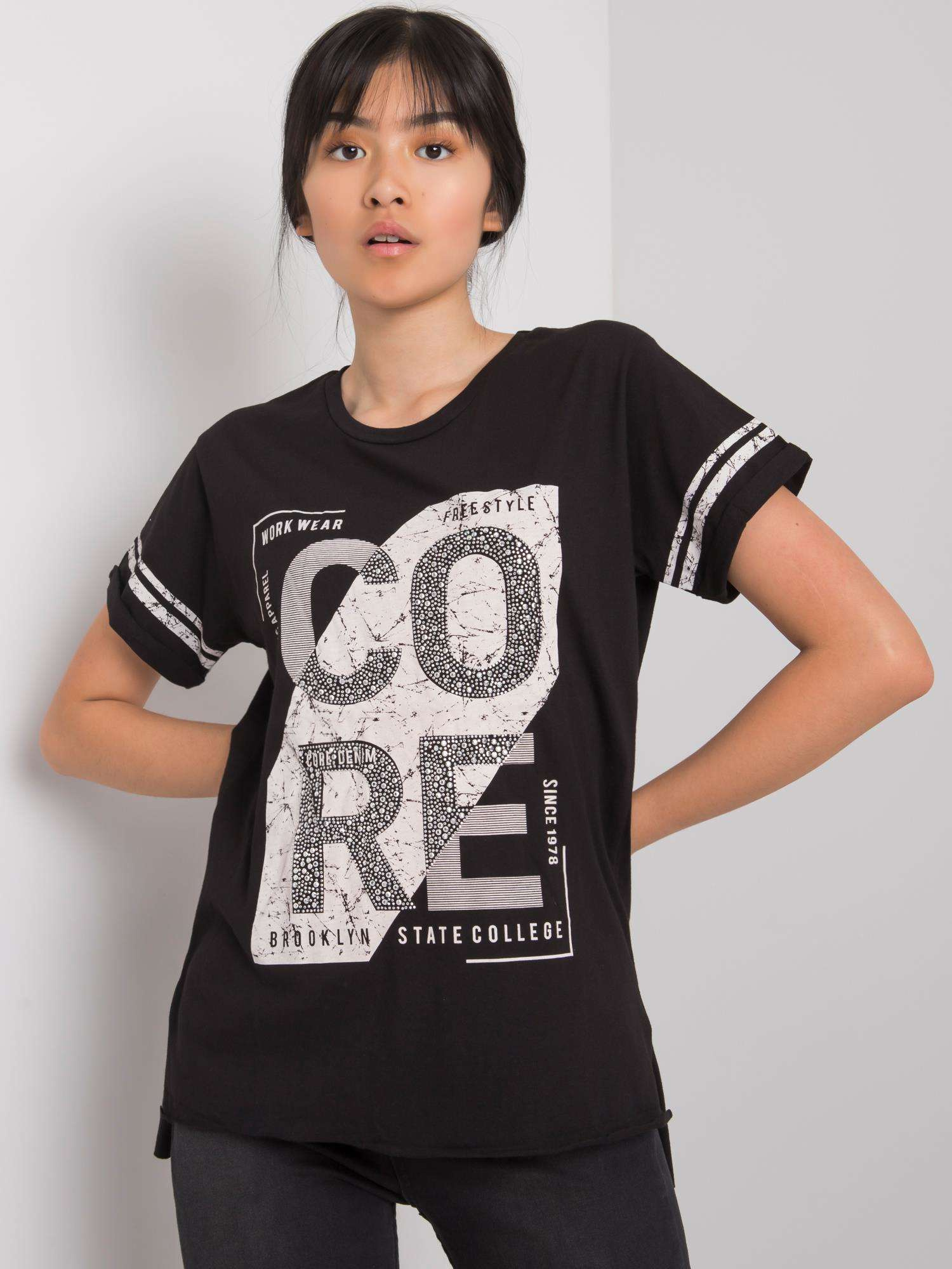 Czarny t-shirt z nadrukiem Amber