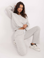 Hurtownia Jasnoszary melanżowy komplet dresowy z naszywką