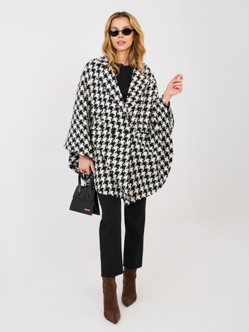 Czarno-biały dwurzędowy płaszcz ponczo