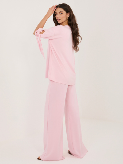Jasnoróżowy dwuczęściowy komplet z bluzką oversize
