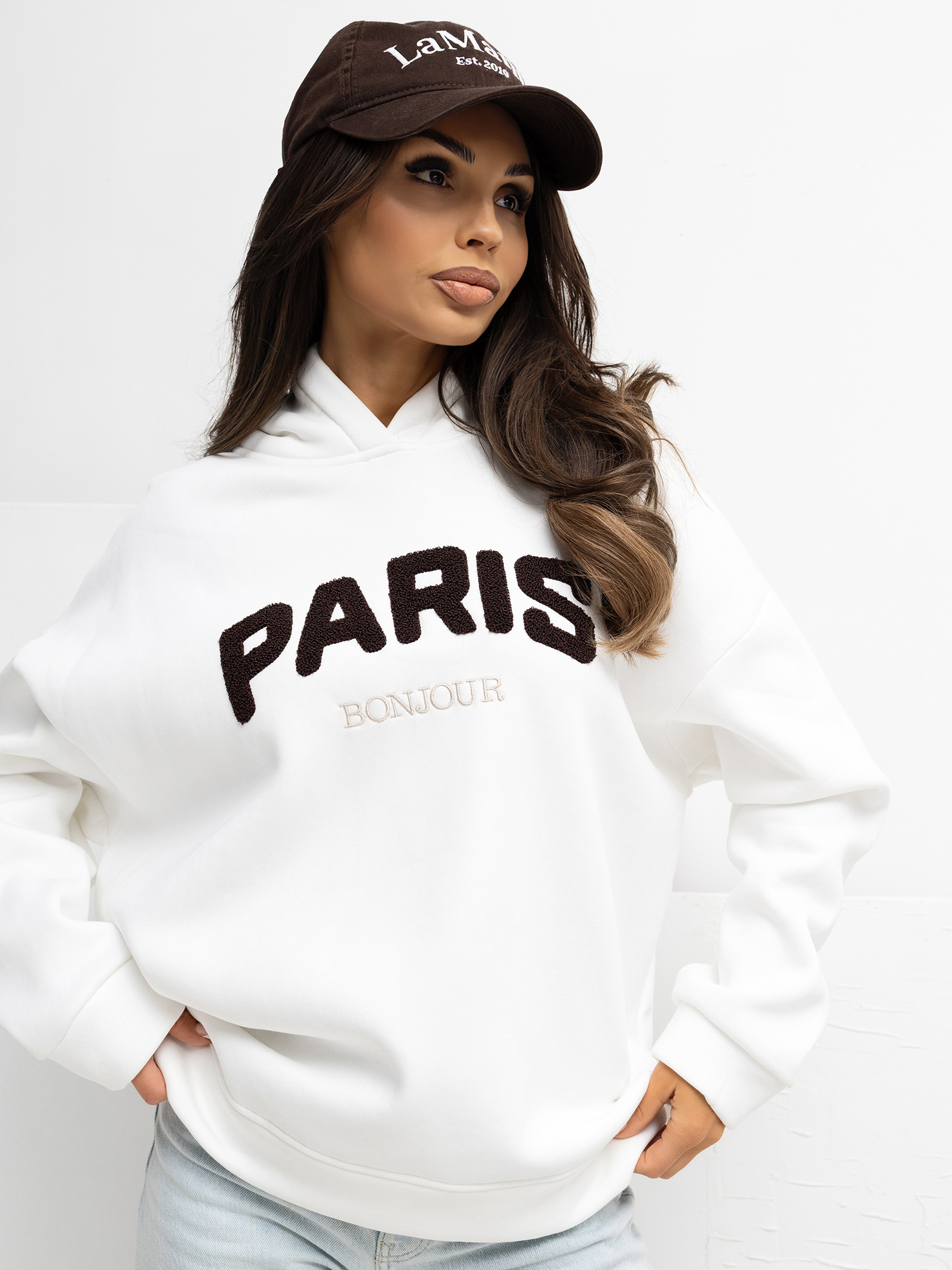 Ecru mikina s kontrastním nápisem RUE PARIS.