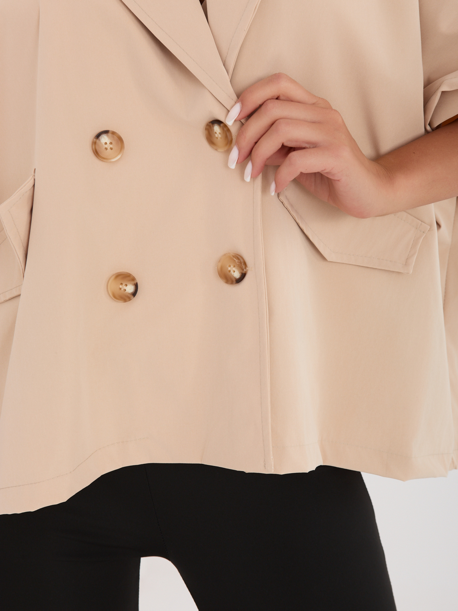 Camelowy przejściowy płaszcz z kieszeniami RUE PARIS