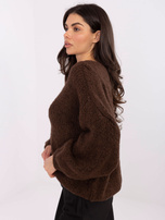 Ciemnobrązowy sweter oversize z bufiastym rękawem