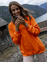 Oranžinė bazinė dresinė palaidinė Twist.