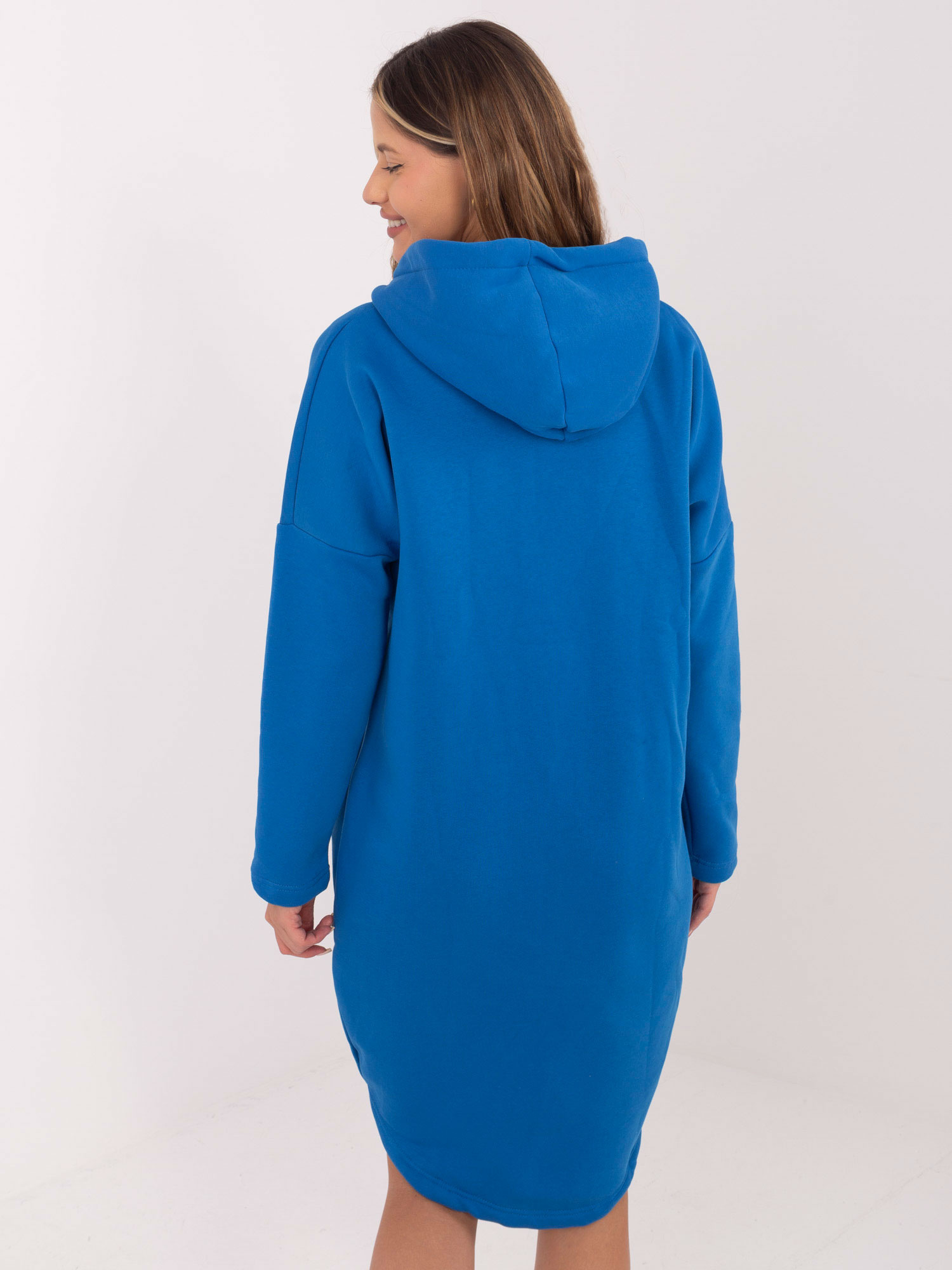 Ciemnoniebieska długa bluza basic z kapturem Tina RUE PARIS