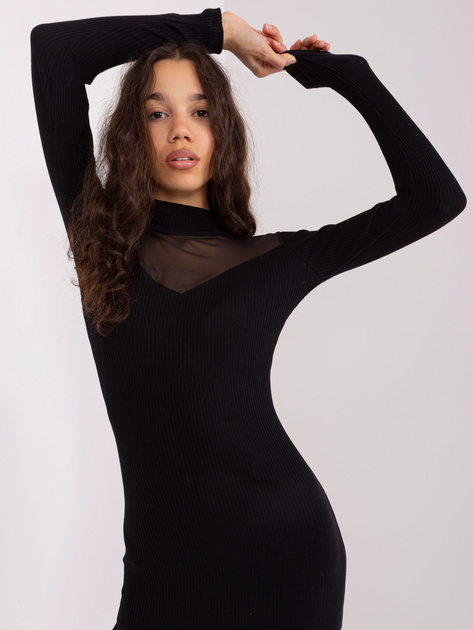 Hurt Czarna sukienka z siateczkowym dekoltem BASIC FEEL GOOD