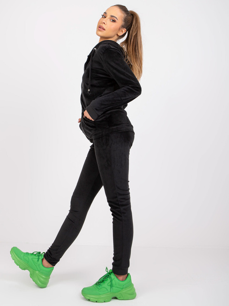 Czarny damski komplet dwuczęściowy z weluru Ilaria