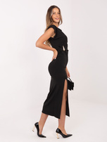 Czarna elegancka sukienka z ozdobnym detalem RUE PARIS