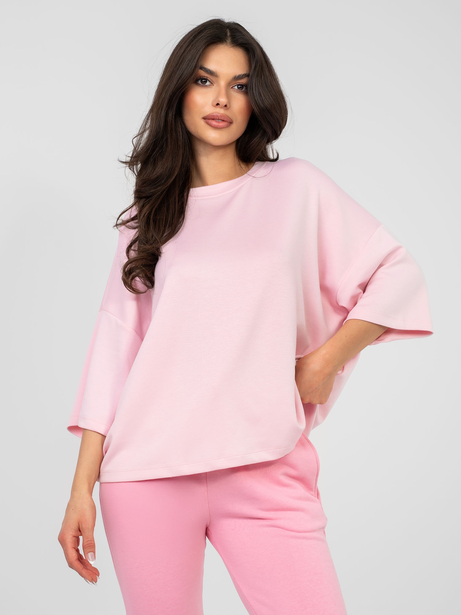 Pastelowa różowa bluzka basic o kroju oversize RUE PARIS