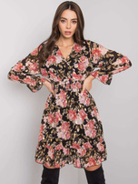 Czarno-różowa sukienka z falbaną Alisia