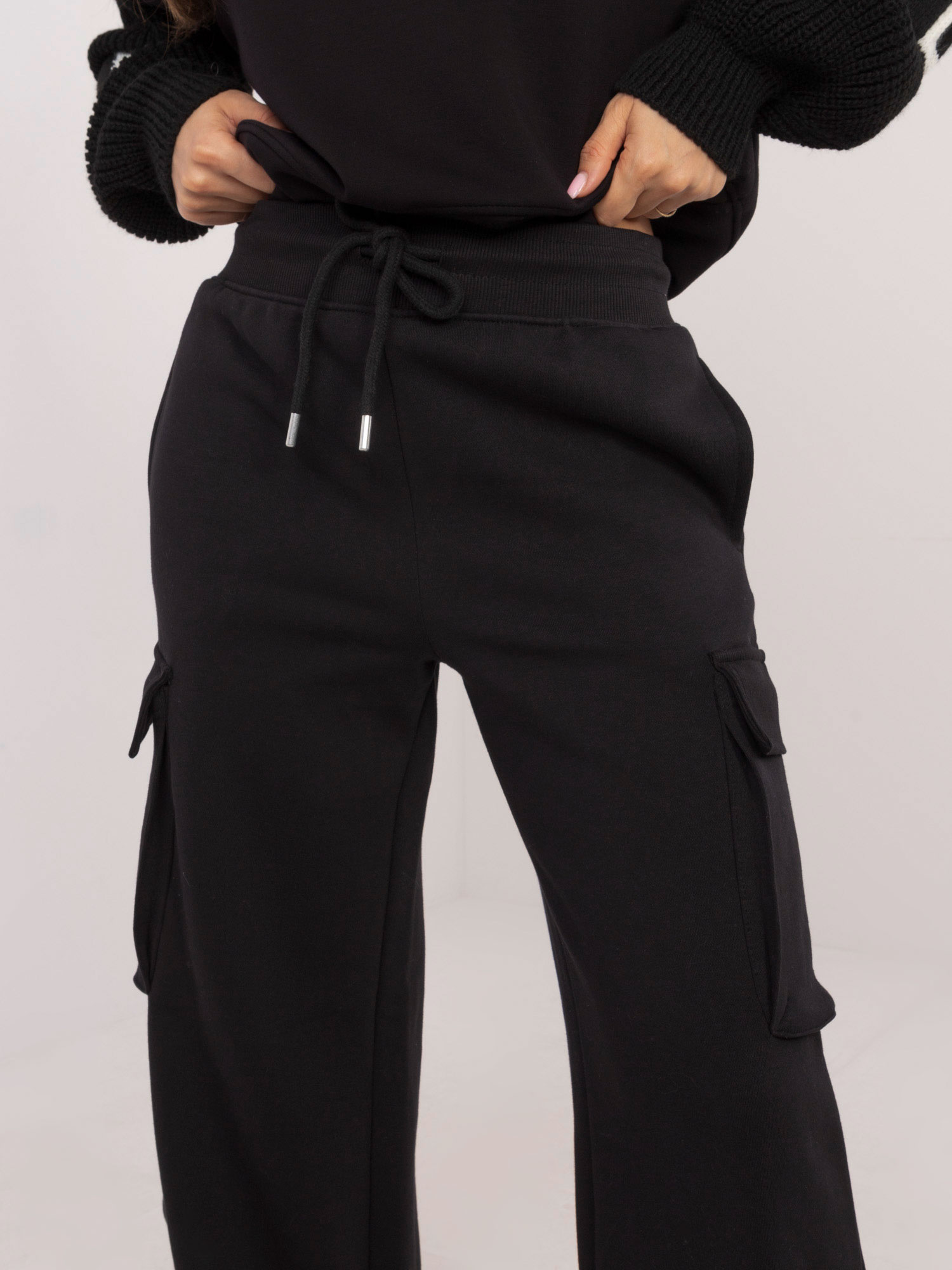 Spodnie czarny