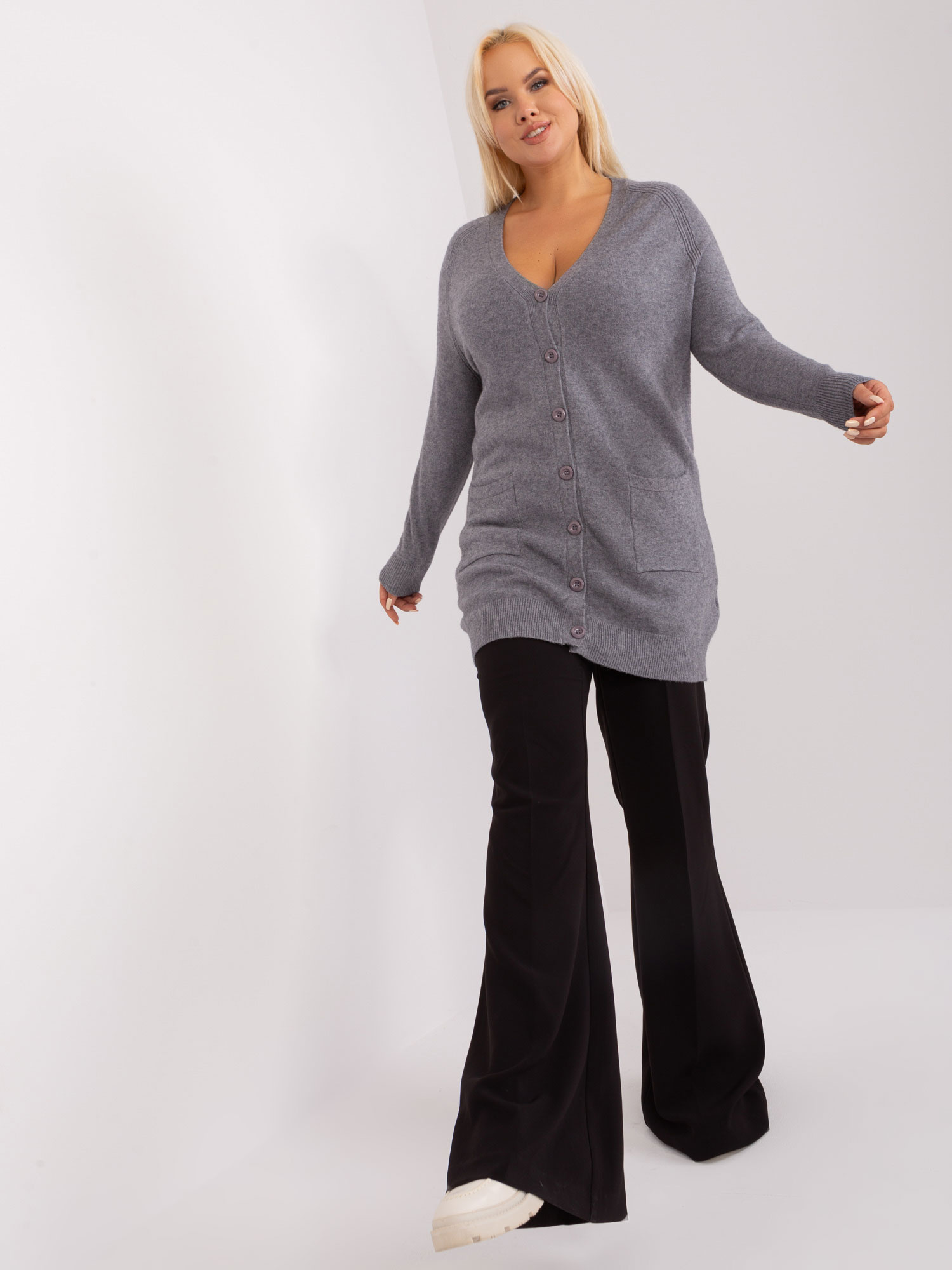 Ciemnoszary damski kardigan plus size z kieszeniami