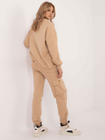 Hurt Camelowy dresowy komplet ze spodniami cargo