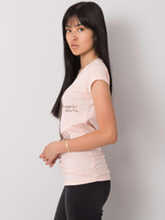 Jasnoróżowy t-shirt z aplikacją Misha