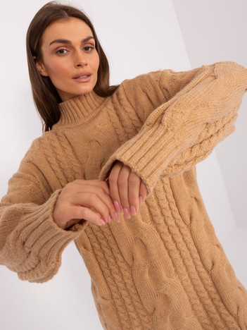 Hurt Camel loose knitted dress to the knee.
