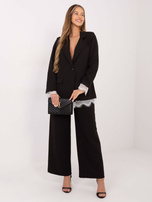 Czarna wizytowa marynarka z aplikacjami