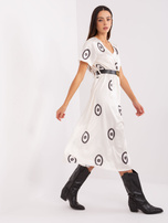 Hurt Ecru midi sukienka koktajlowa z paskiem