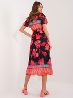 Wholesale black-red patterned dress with short sleeves.