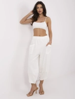 Ecru dresowe spodnie basic typu alladynki