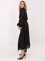 Czarna elegancka sukienka z wiązanym dekoltem RUE PARIS 