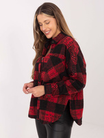 Schwarz-rote karierten Hemdjacke mit Aufschriften.