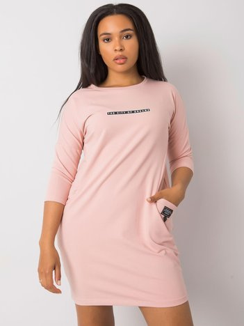 Brudnoróżowa sukienka plus size z kieszeniami Sereia